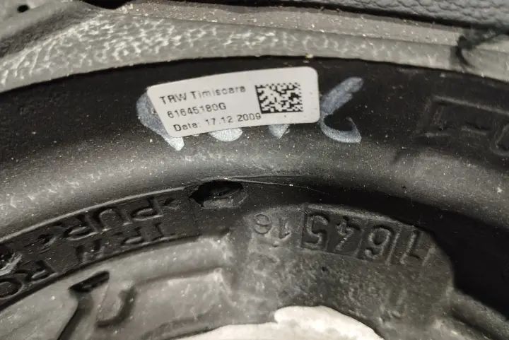 Volan simplu BMW Seria 3 2006 320d MT (163 hp)