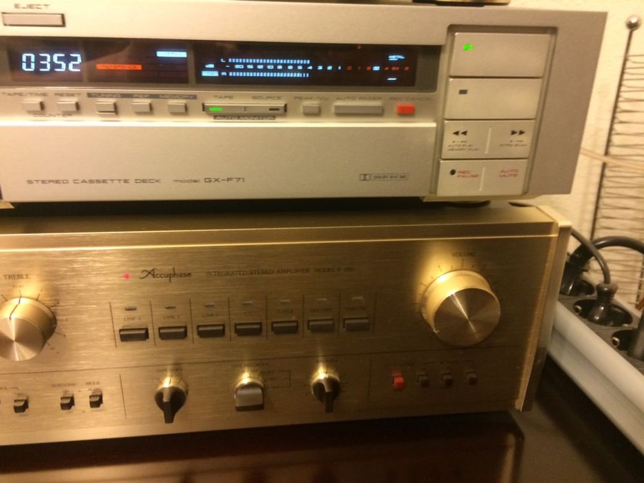Amplificator Accuphase E-205