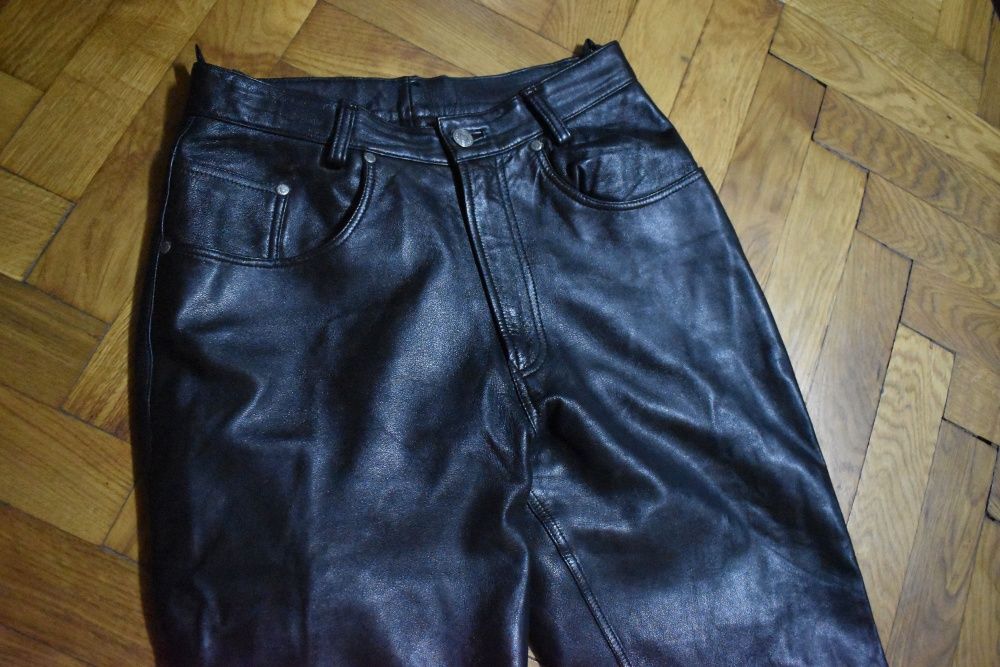 Pantaloni dama din piele
