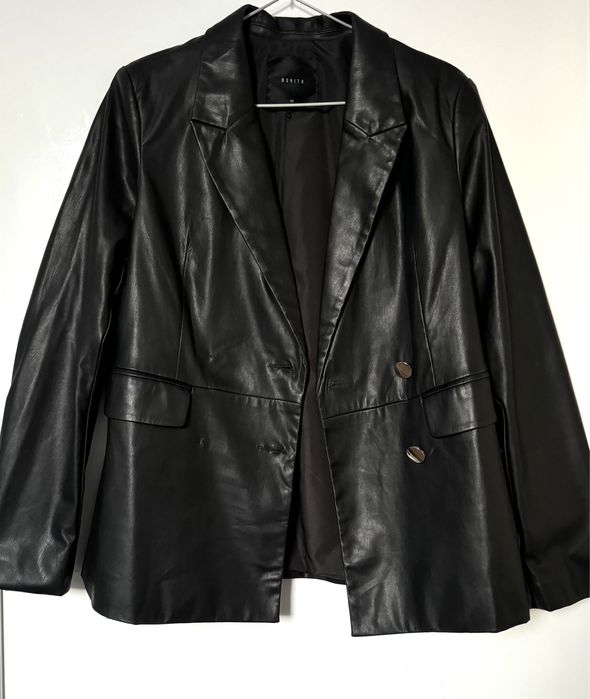 Кожен блейзър