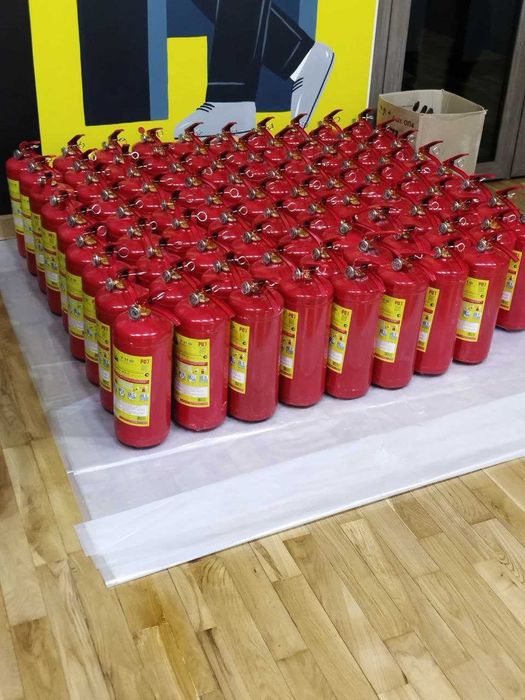 Огнетушитель порошковый ОП-8