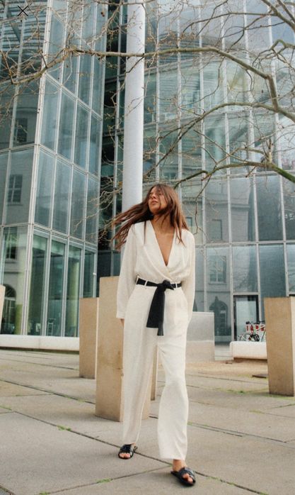 Бял гащеризон от Зара