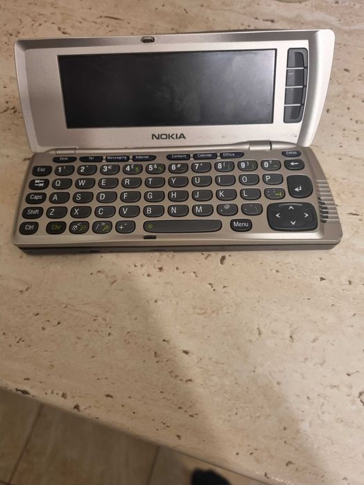 Telefon Nokia 8800 arte