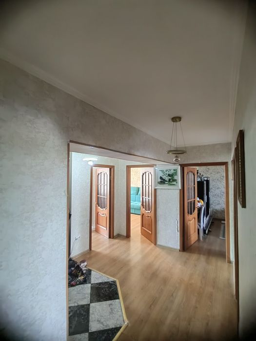 Продам 4-ком квартира