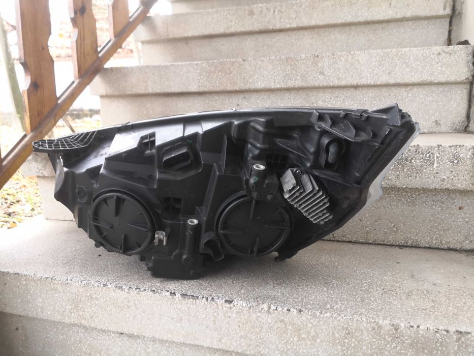 Фар Ford Transit Custom десен LED /Фар Форд Транзит Оригинален