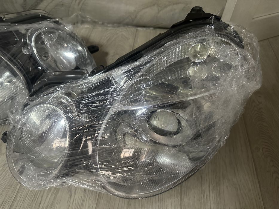 Фары на Мерс w211 Би лед линзы новые