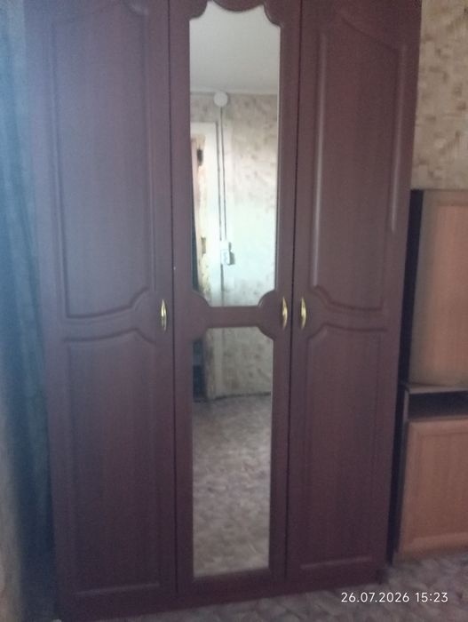 Шифоньер советский трехдверный,шкаф трёхдверный