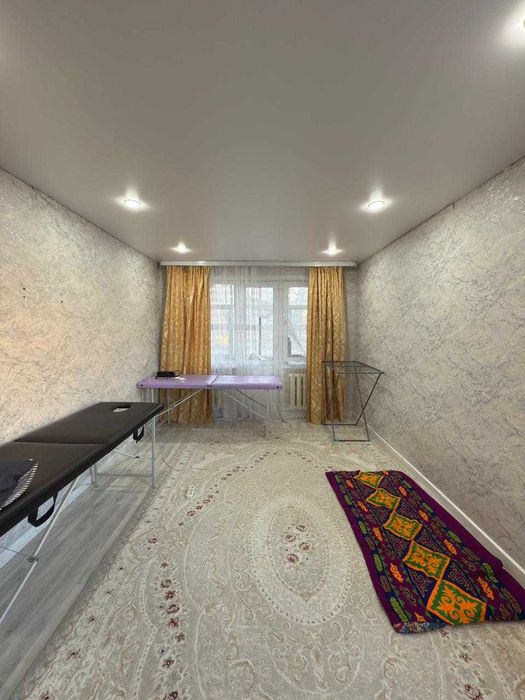 продается 2 ком квартира район Юбиляр