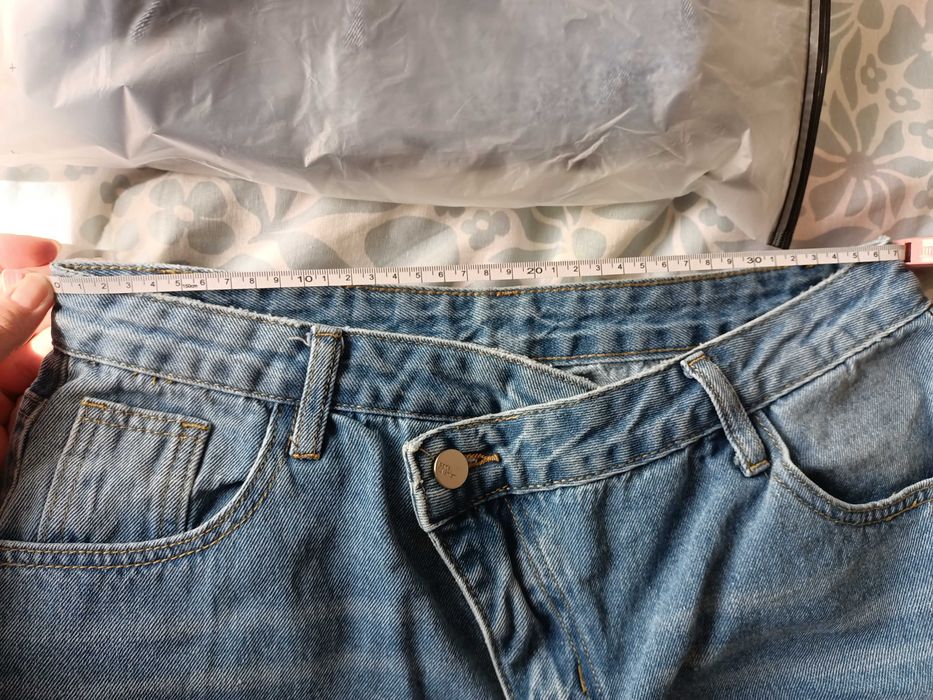Blugi dama marimea 30