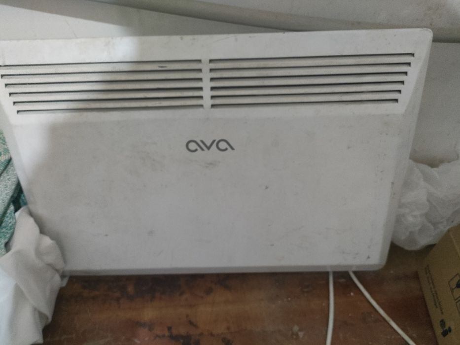 Продам весы торговые, обогреватель