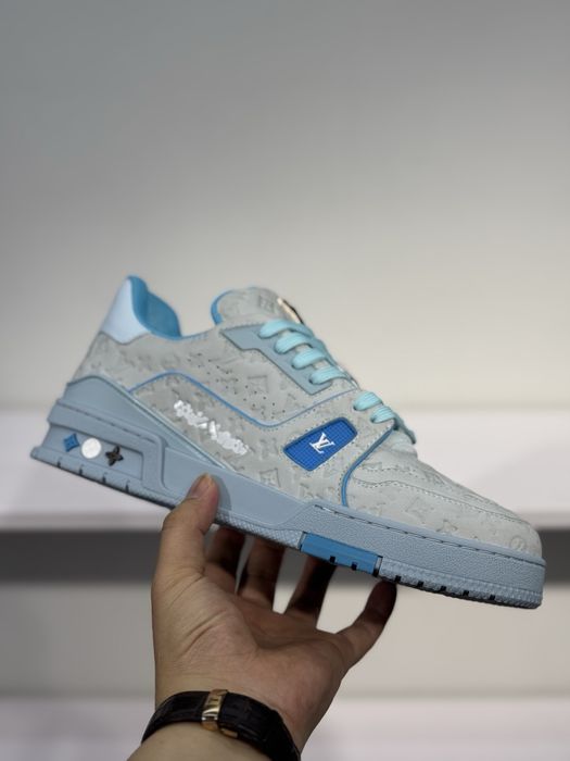 Louis Vuitton Trainer- 
это не просто обувь, это статус.