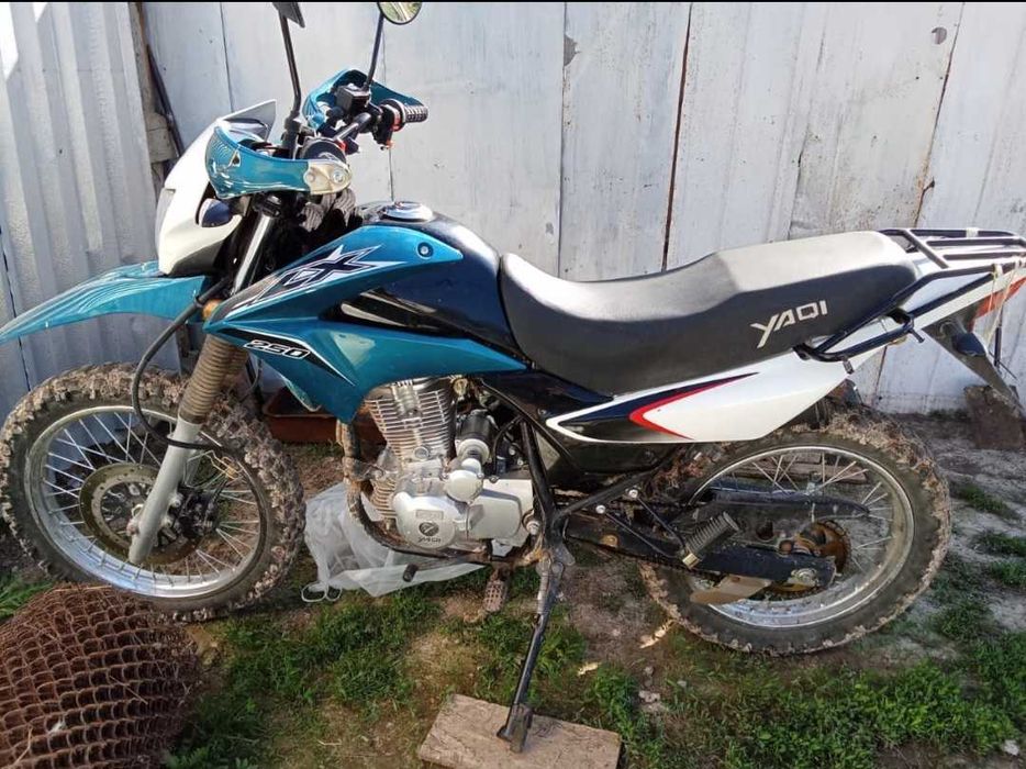 Резвый мотоцикл YAQI R-250 синий