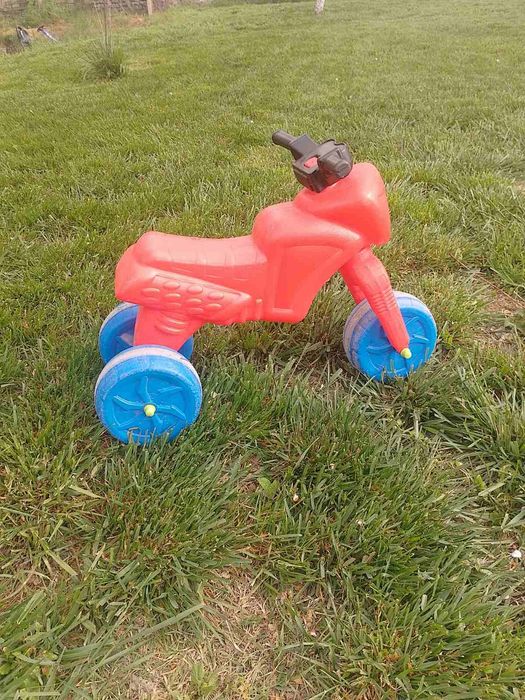 Колело за бутане с крачета