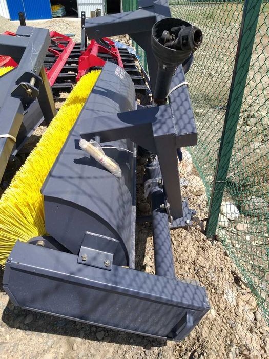 Щётка коммунальная МК 4 навесная