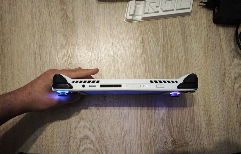 Asus ROG Ally Z1 Extreme - 512GB, 16GB RAM