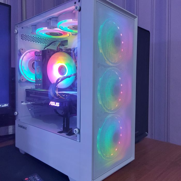 Ryzen 5 5600/RTX 3070/SSD m2 1tb