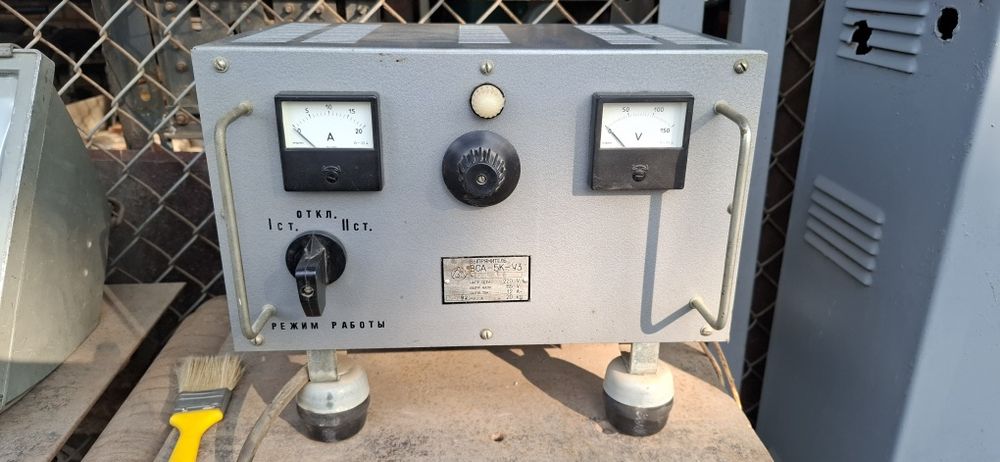 Зарядка для автомобиля. Для Аккумулятор НОВАЯ