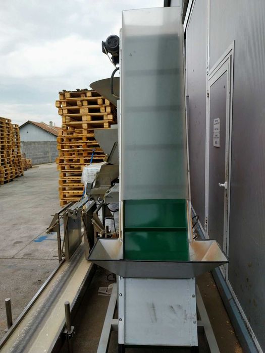 Пакетираща машина за пелети + машина за вертикално фолиране