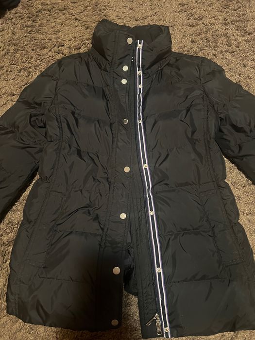 Geaca neagră Tommy Hilfiger