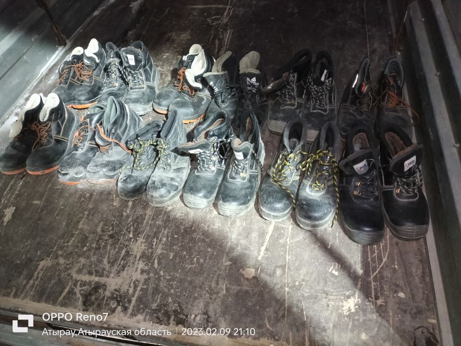 Продам спецботинки в хорошем состоянии