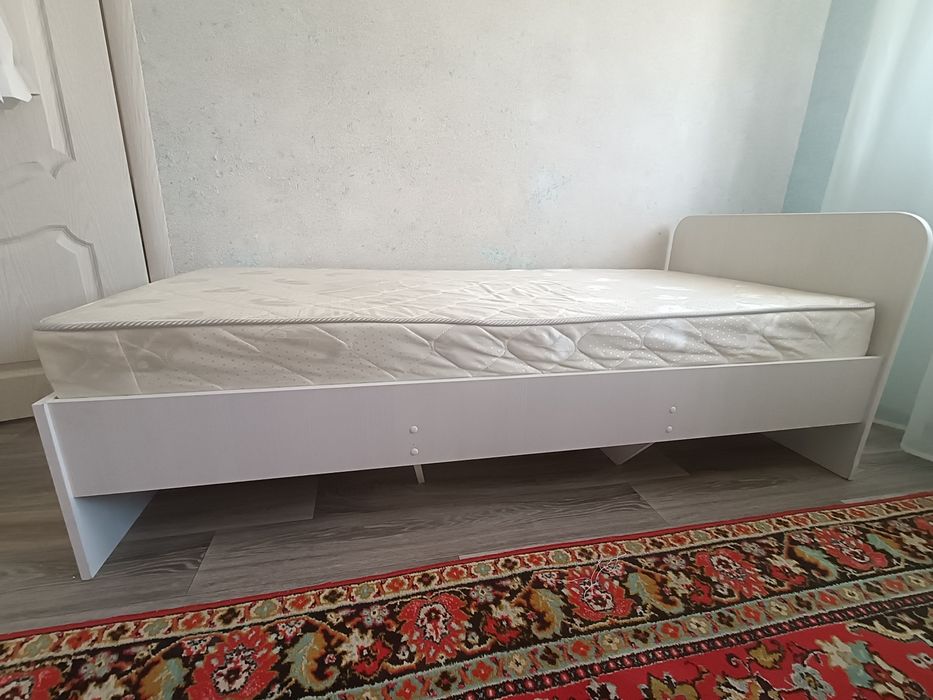 кровать 180×80 см