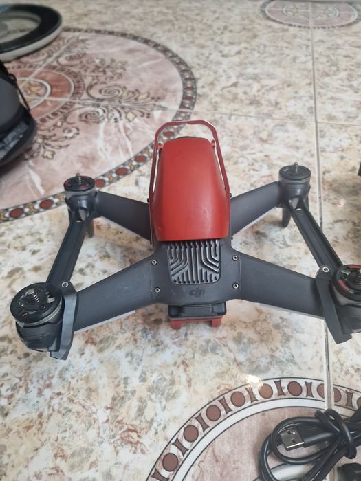Срочно Продам DJI FPV Combo дрон