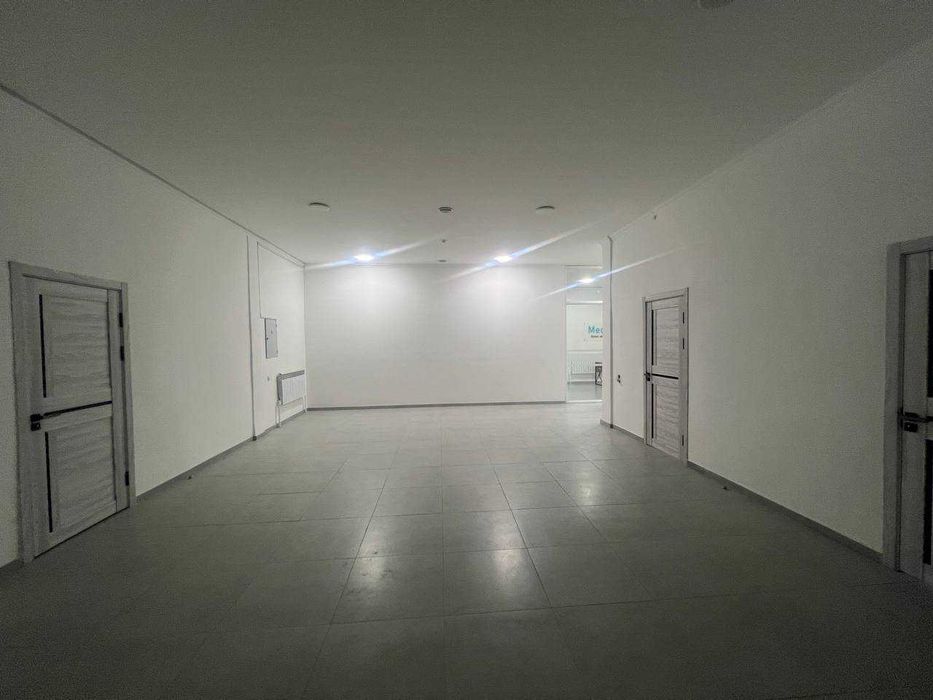 Chilonzor ц kvartlda joy arendaga beriladi.Сдается помещение в аренду.