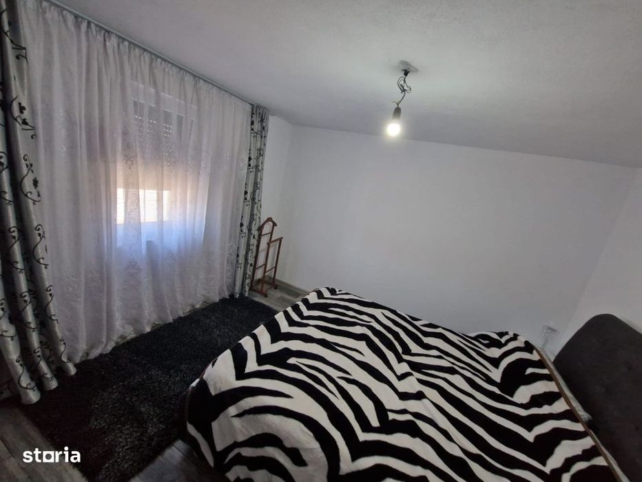 Casa de vanzare Bailesti – 100 mp, curte proprie