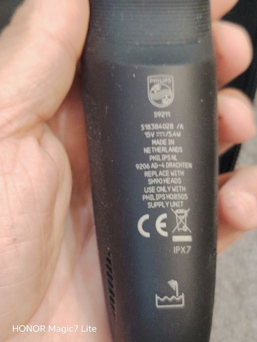Philips Series 9000 S9211/26 Electric Shaver Wet Dry Long Hairs 50 Mins Shaving