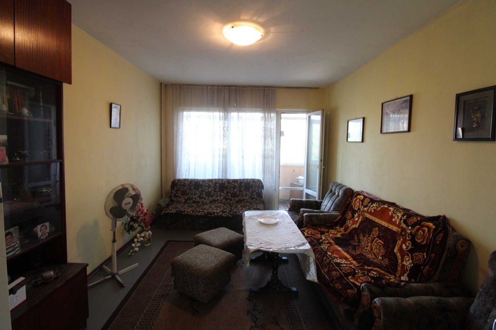 Продава се Тристаен апартамент в Пловдив, Изгрев - 92 кв.м за 870 €/кв.м - Снимка #2
