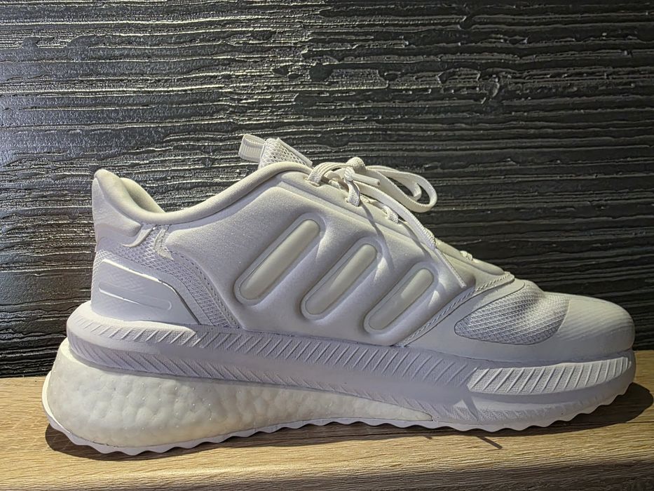 Adidas Boost albi de panza