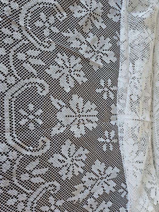 Калъфки и каре шити на ръка върху панама! Автентични! Чисто нови!