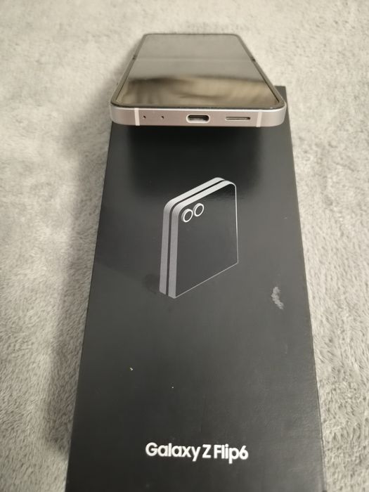 Samsung Z flip 6