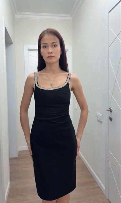 Платье с открытой спиной
