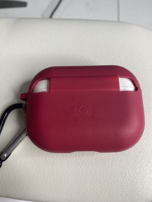 Продается наушники AirPods Pro