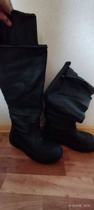 Женские сапоги..
