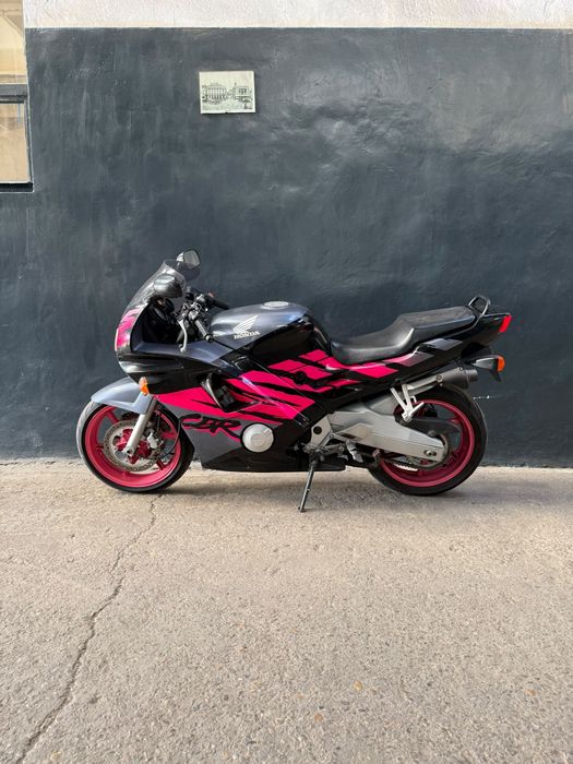 Honda CBR 600 pc25