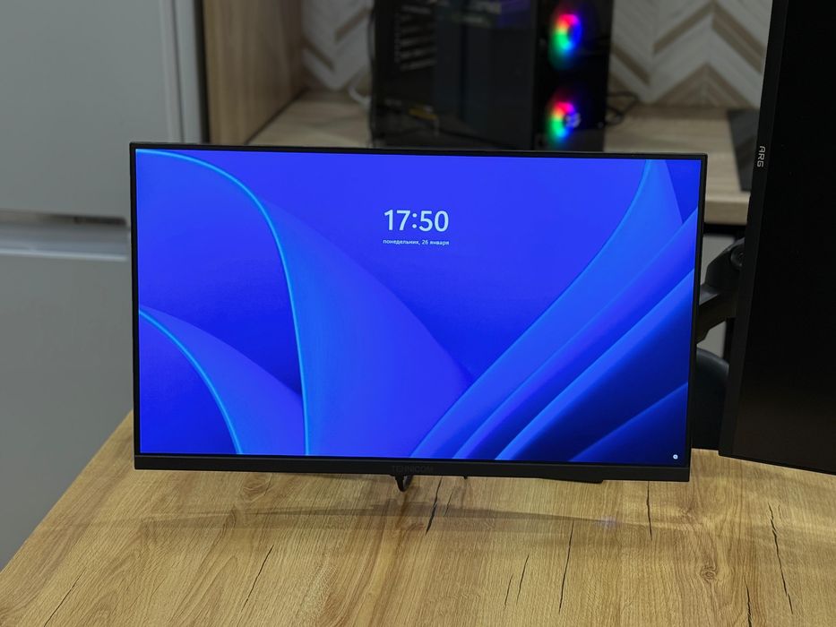 Игровой монитор 300 герц + подарок