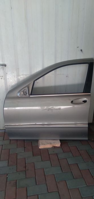 Дверь Mercedes-Benz s220