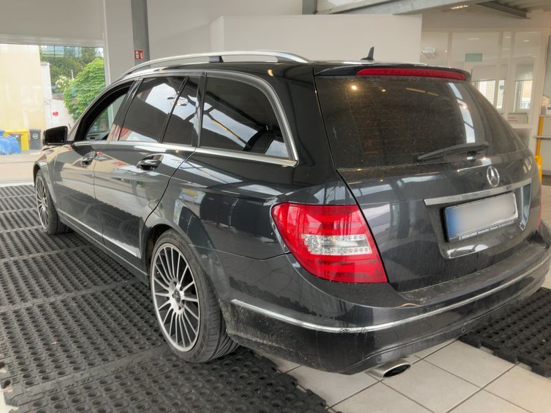 Mercedes-Benz C-Klasse C 220 CDI T BlueEfficiency Avantgarde 2014