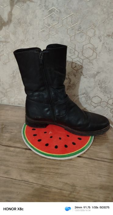 Продаю женские кожые сопаги