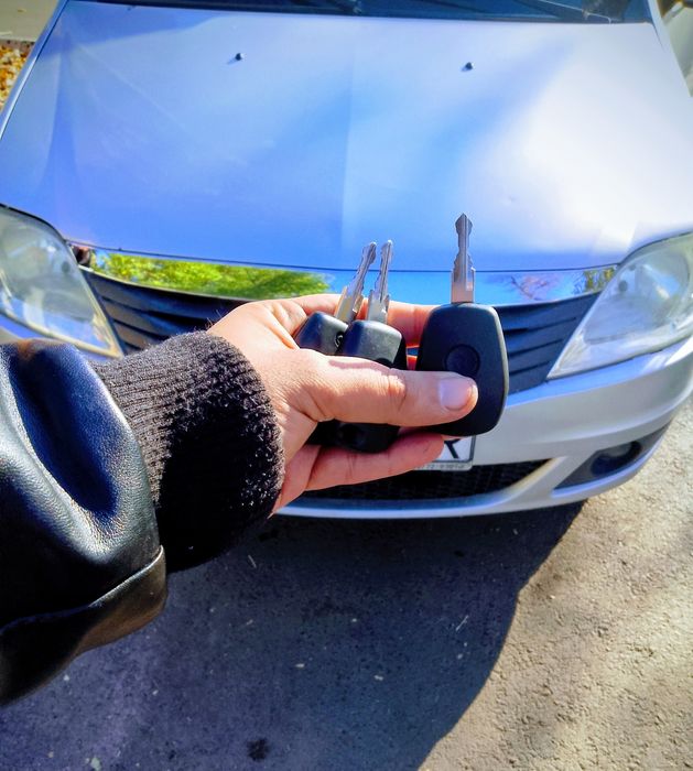 Reparații și Duplicare chei Dacia ,Renault Deblocari usi auto,Pierdut cheie masina