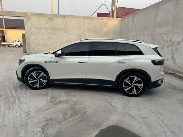 Volksvagen ID6 PRO CROZZ
Probegi 42000 км 
Kraskasi tozza
Rangi to’q k