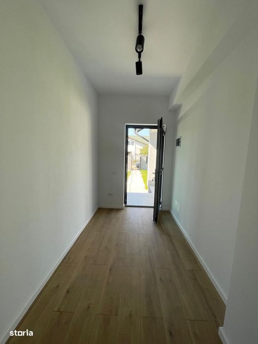 COMISION 0|Casă Nouă cu 4 Camere | Potențial de Mansardare!
