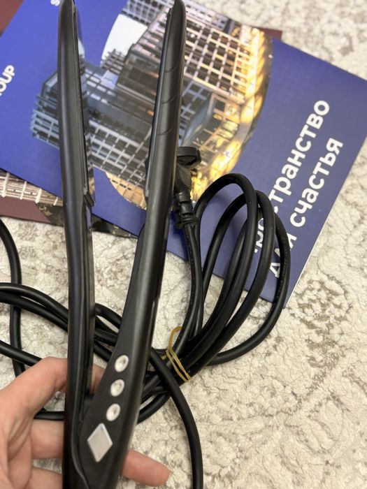 Продам новый проф..,  утюжок для волос