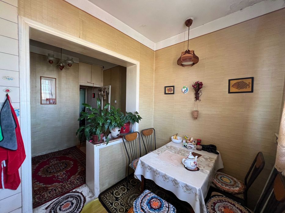 Продается 2-х комнатная квартира