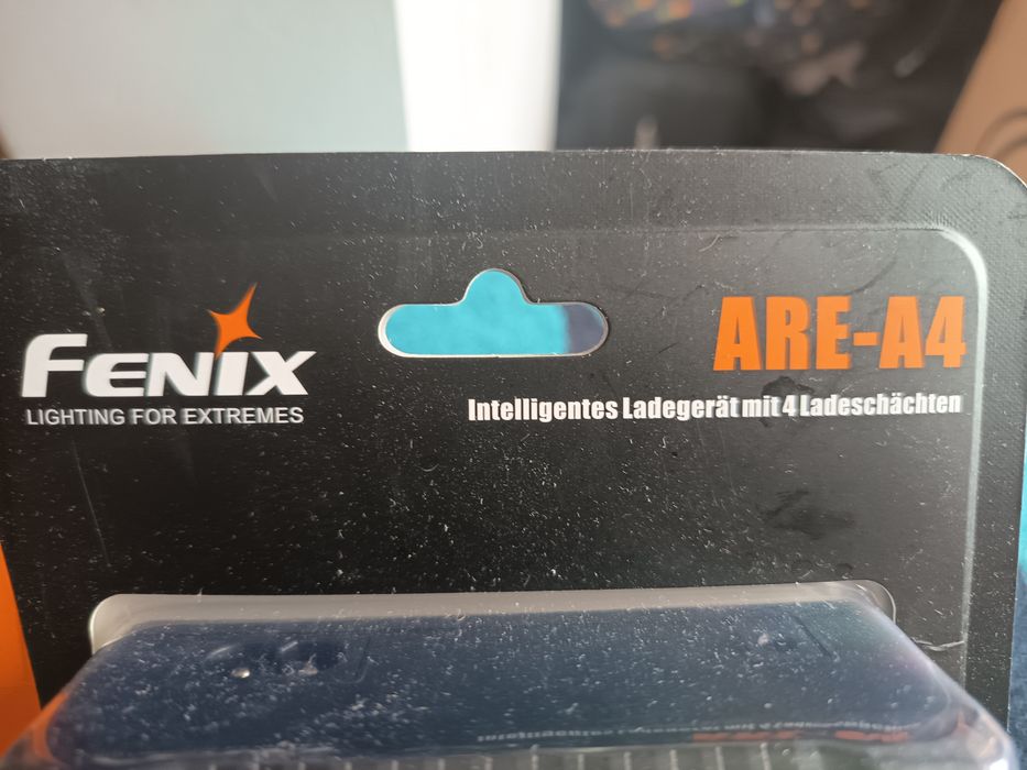 Încărcător ascultători AA/AAA/C