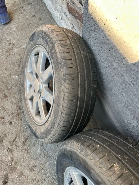 De vânzare 4 jante!!