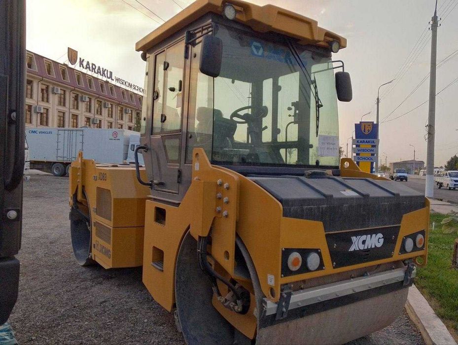 XCMG Бир вальцли виброкаток (апарат) XS143J-14 т. ва 16-20 т. хам бор.