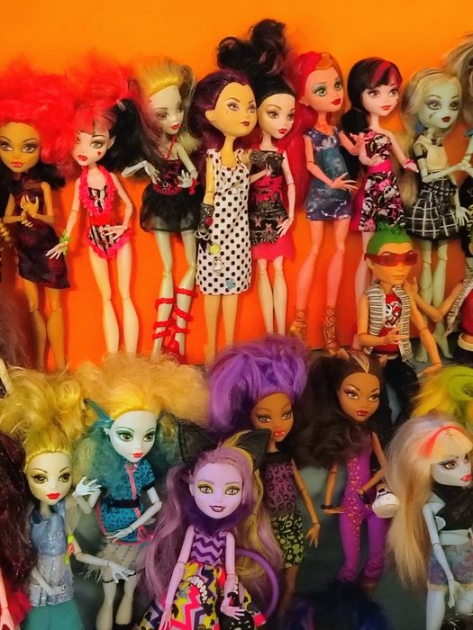 Мостър хай кукли различни